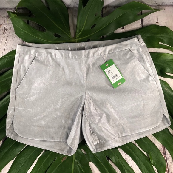 Lilly Pulitzer Pants - NWT! Lilly Pulitzer Kasia Shorts Silver Metallic